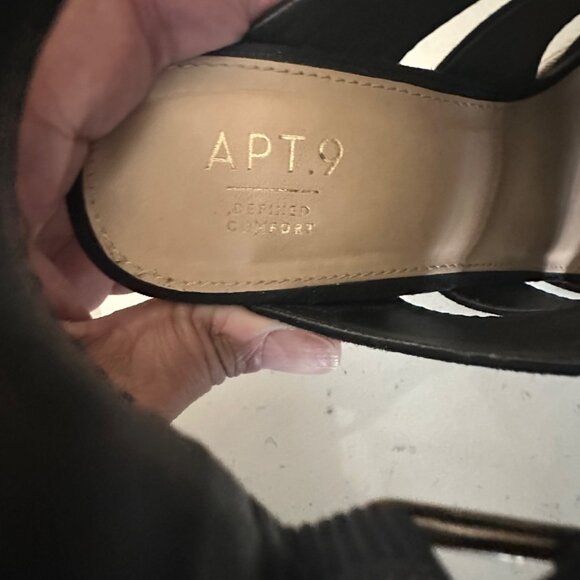 Apt.9 Womens Black Wedge Sandals Size 8 Medium - Picture 3 of 7